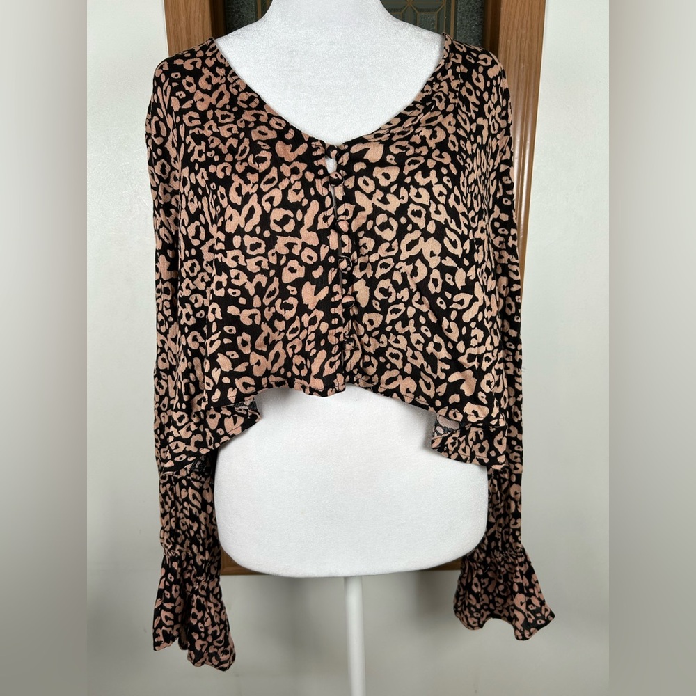 Leopard Print Cropped Button Front Top Small Long Sleeve Loose Fit Y2K Trendy